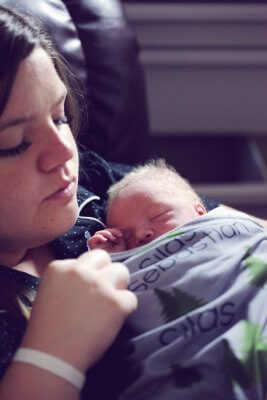 what is postpartum psychosis